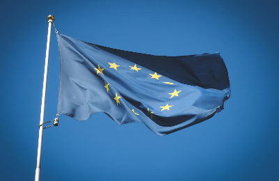 Les brokers face aux nouvelles réglementations européennes : comment en tirer avantage pour vos clients haut de gamme